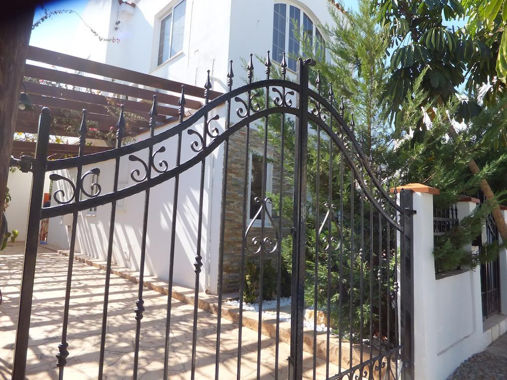 פרוטאראס Villa Sophia מראה חיצוני תמונה